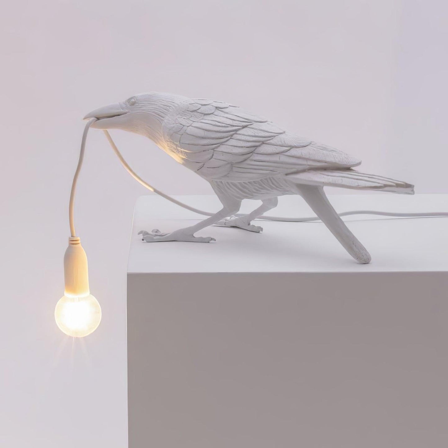 Bristhow | Gotische Sculpturale Vogel Raaf Tafellamp