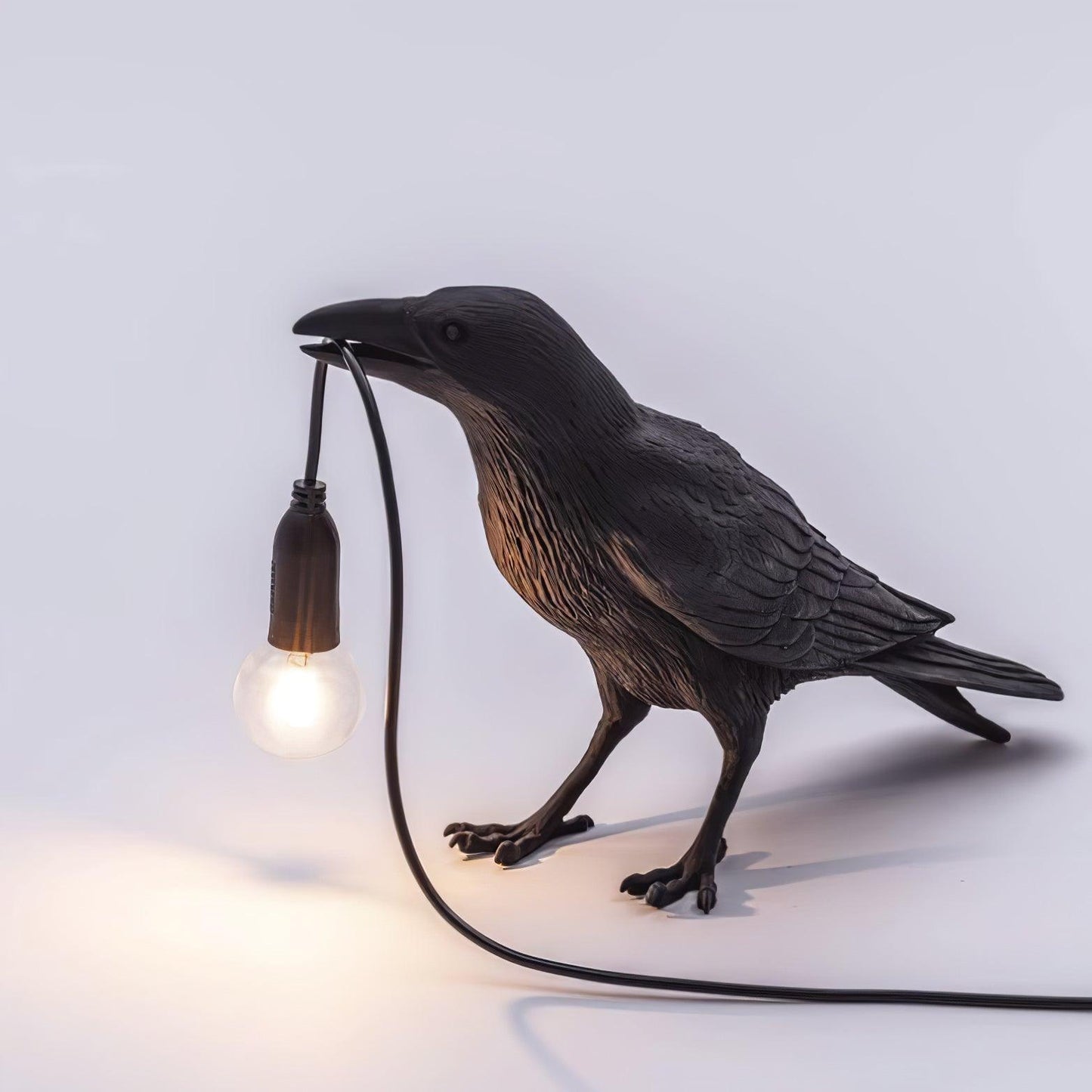 Bristhow | Gotische Sculpturale Vogel Raaf Tafellamp