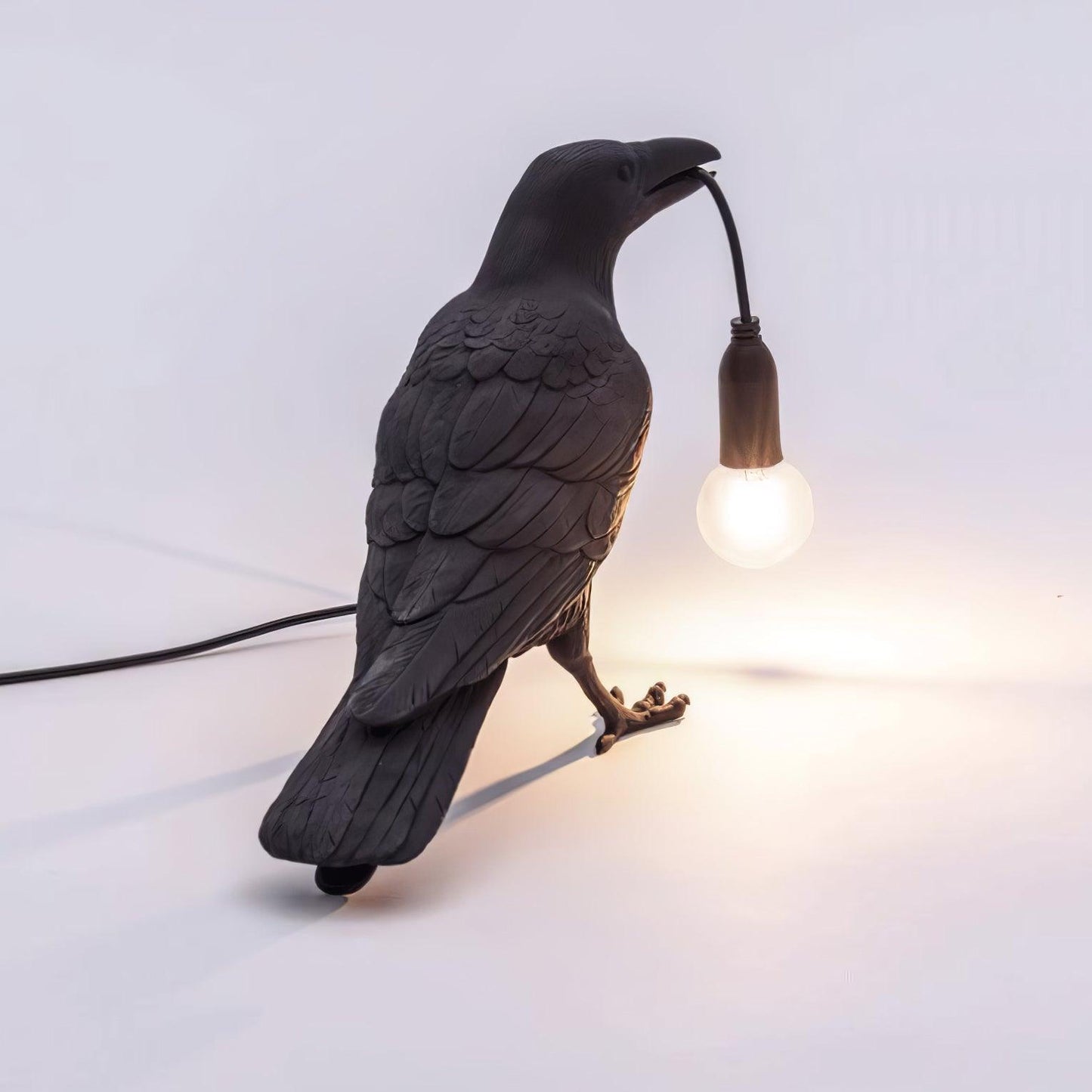 Bristhow | Gotische Sculpturale Vogel Raaf Tafellamp