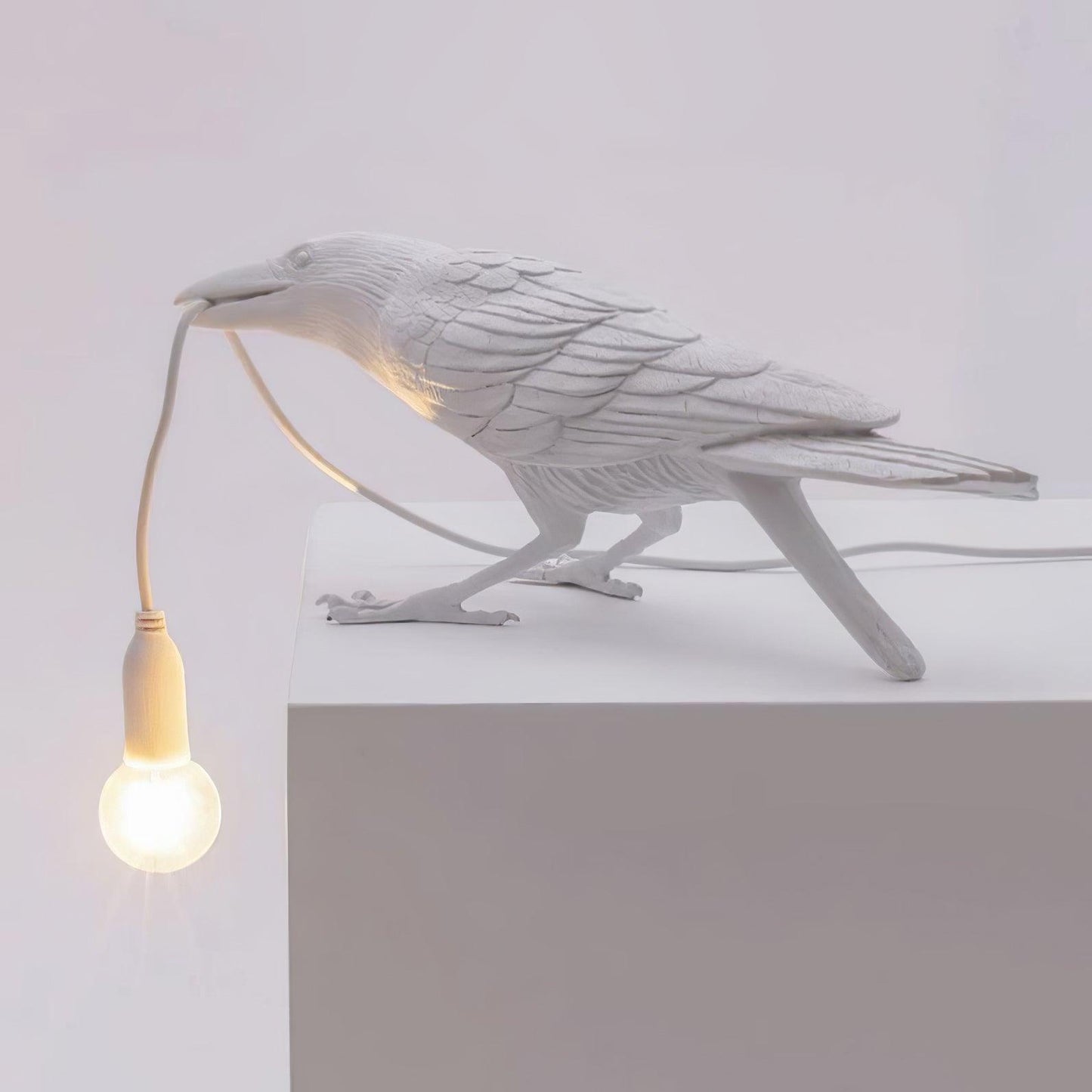 Bristhow | Gotische Sculpturale Vogel Raaf Tafellamp