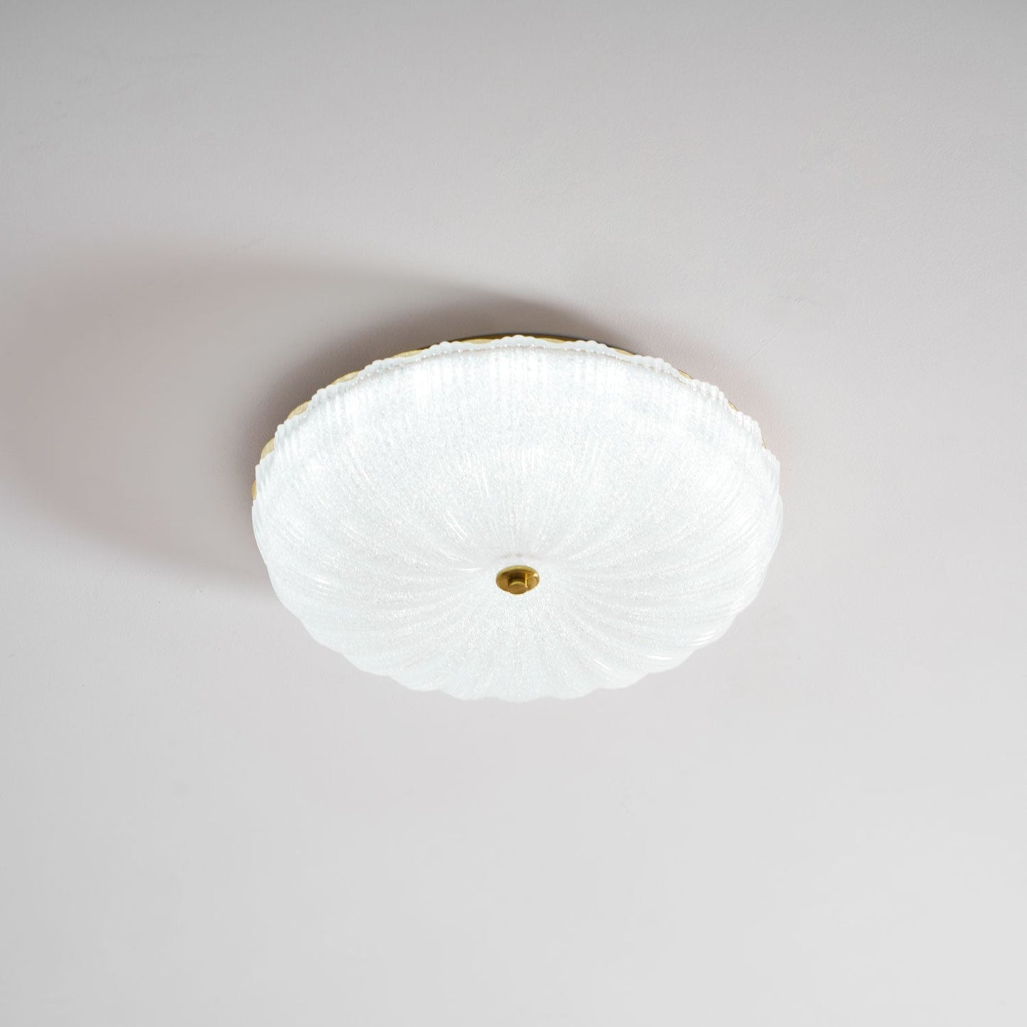 Kendrovia | Noordse Geribbelde Glanzende Glazen Plafondlamp