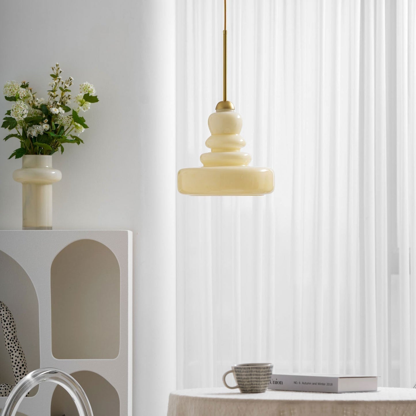 Kestrelle | Traditionele koepelvormige glazen hanglamp