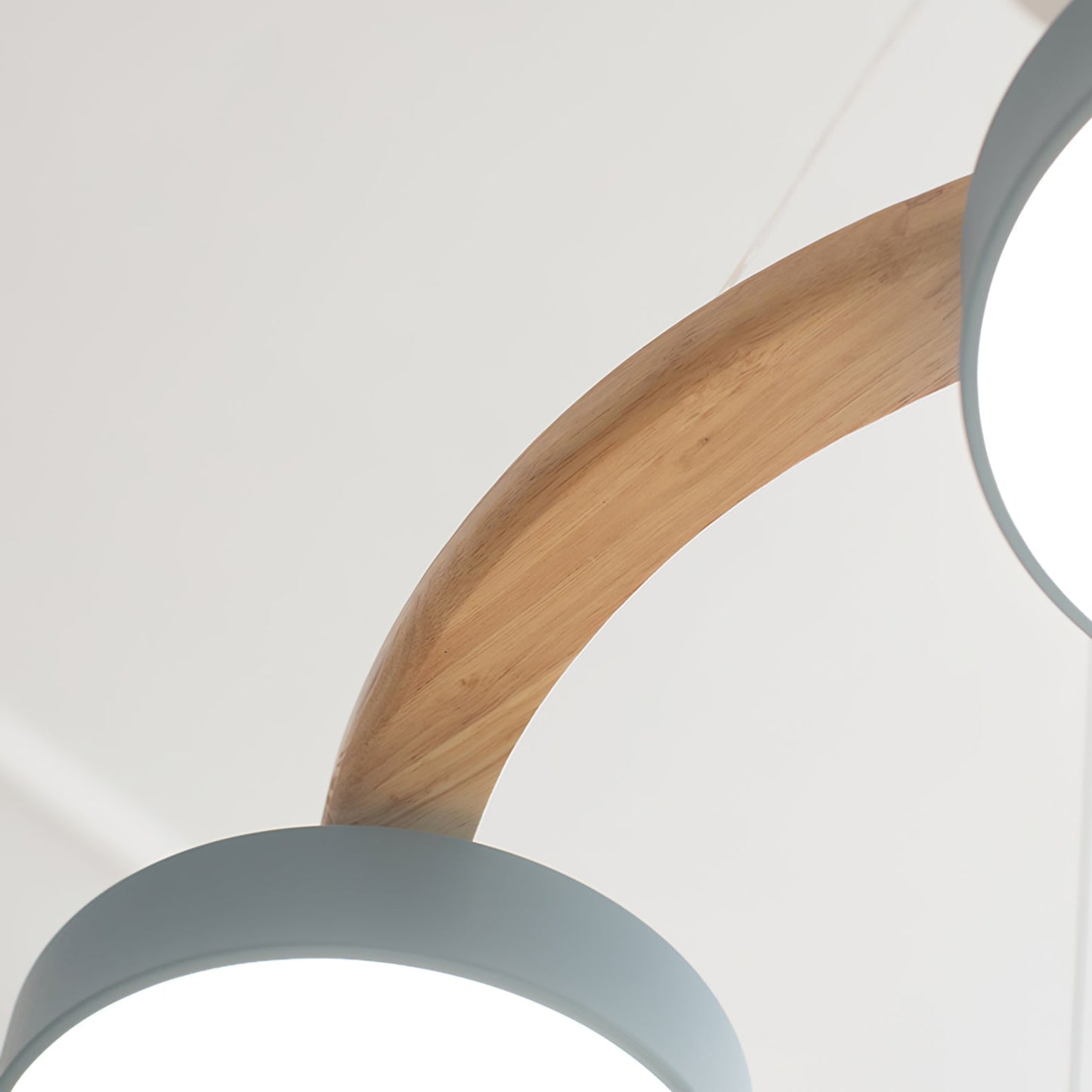 Naturaa | Nordic Hout en Metaal Vogelontwerp Kroonluchter