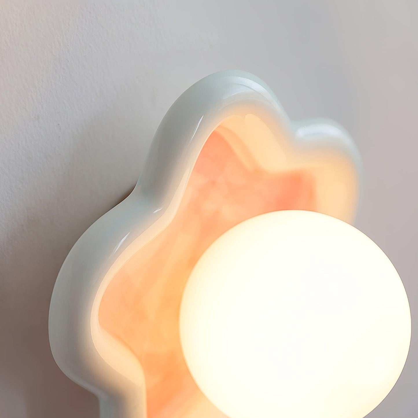 Thaloric | Artistieke Keramische Bloem Sculpturale Wandlamp