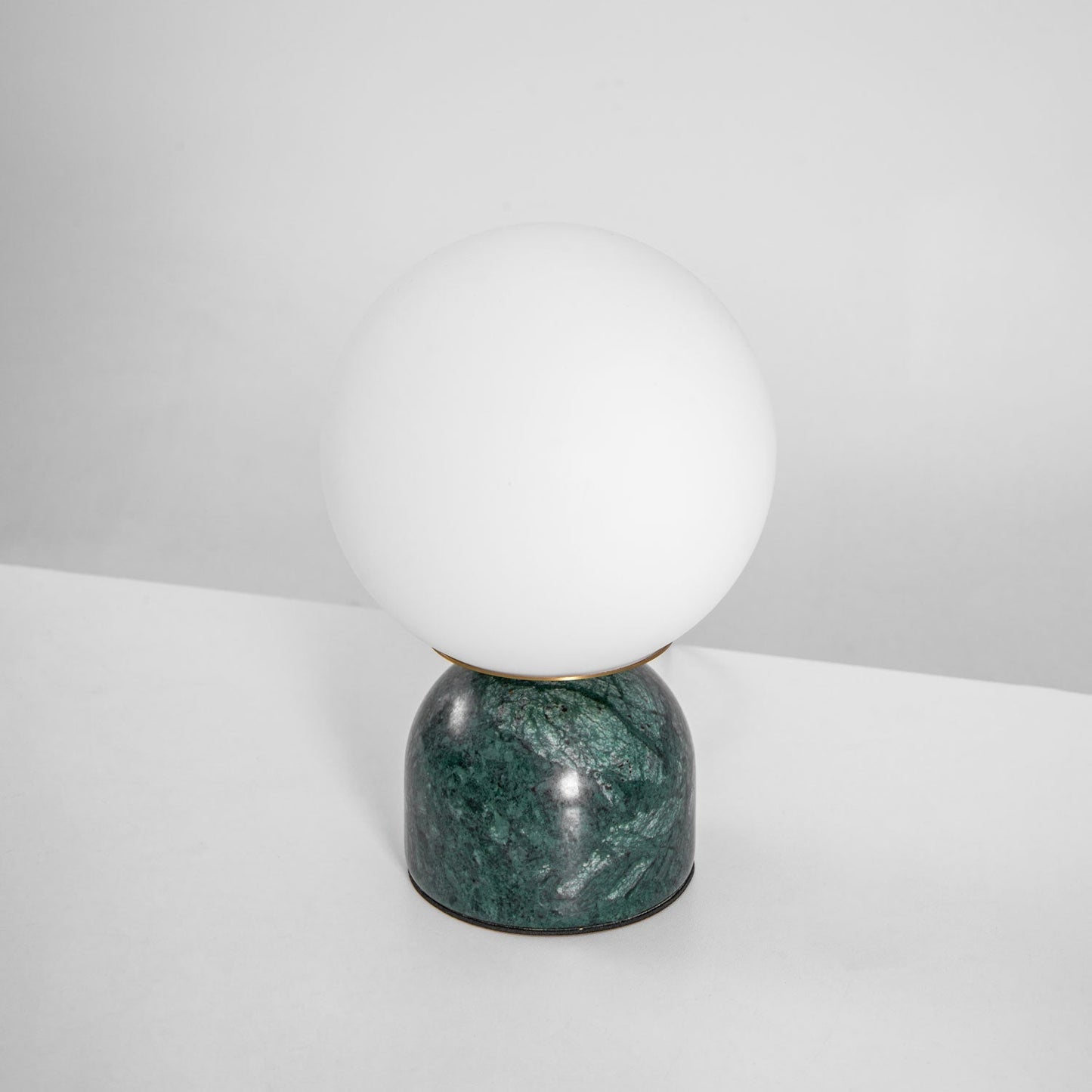Kendroct | Minimalistische Lichtgevende Bol Accent Tafellamp
