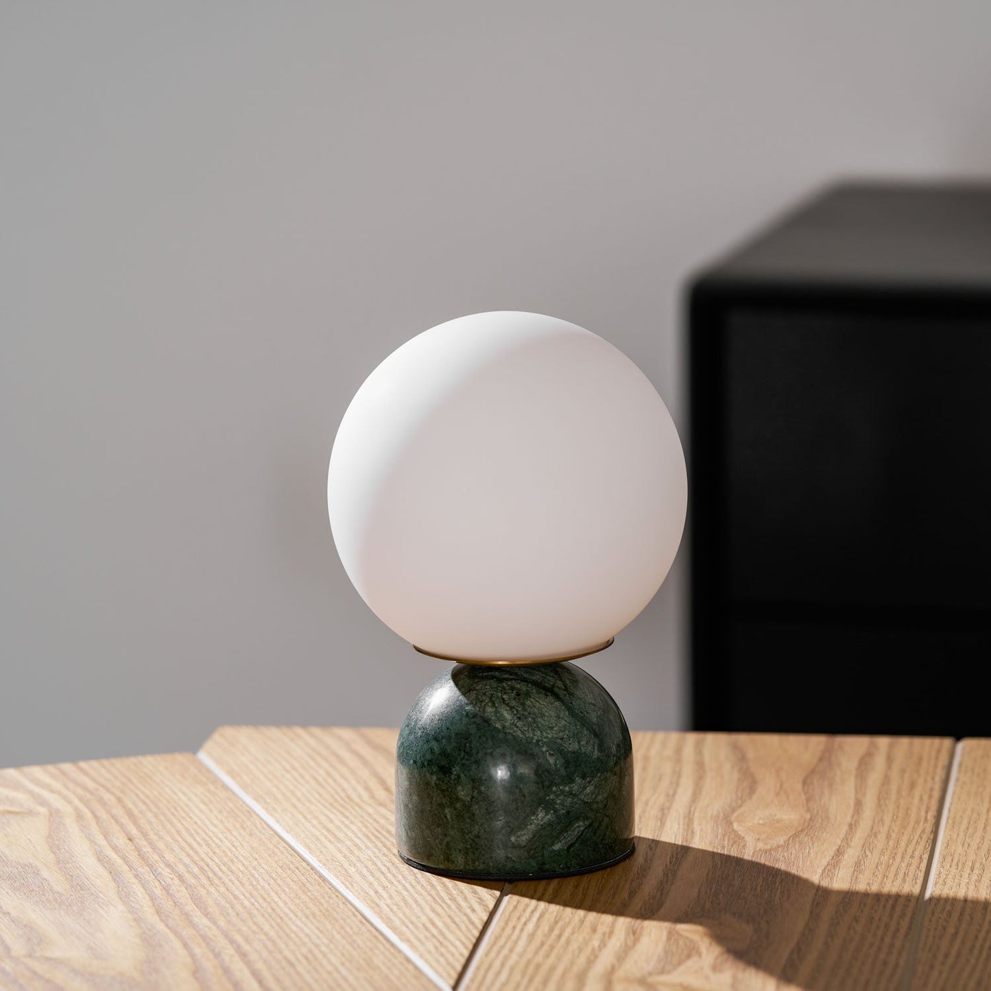 Kendroct | Minimalistische Lichtgevende Bol Accent Tafellamp