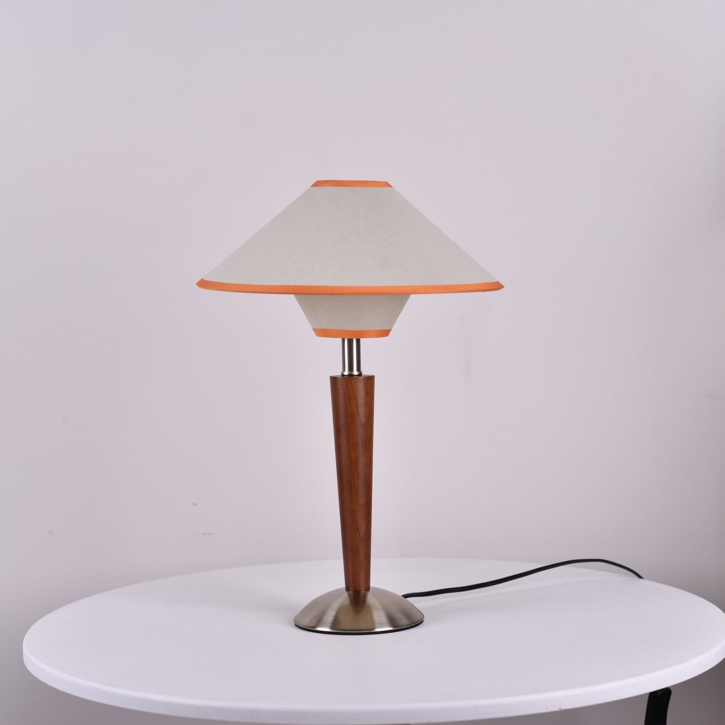 Zymorica | Midcentury Moderne Notenhouten Kolom Accent Tafellamp