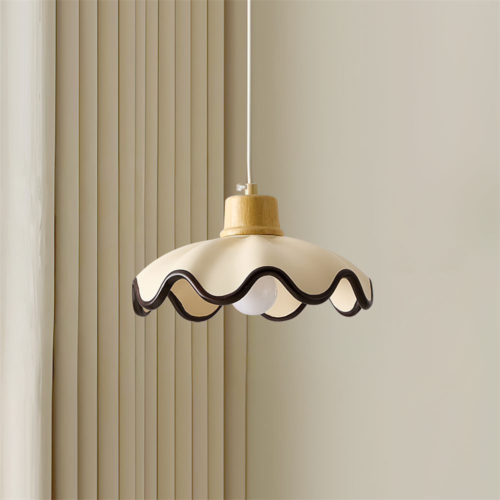 Lythir | Geplooide Schelp Silhouet Gearticuleerde Hars Hanglamp