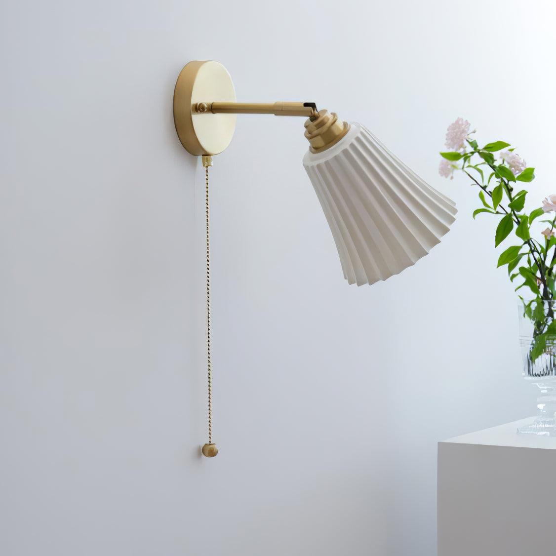 Aethole | Handgemaakte Keramische Vintage Messing Geprofileerde Wandlamp