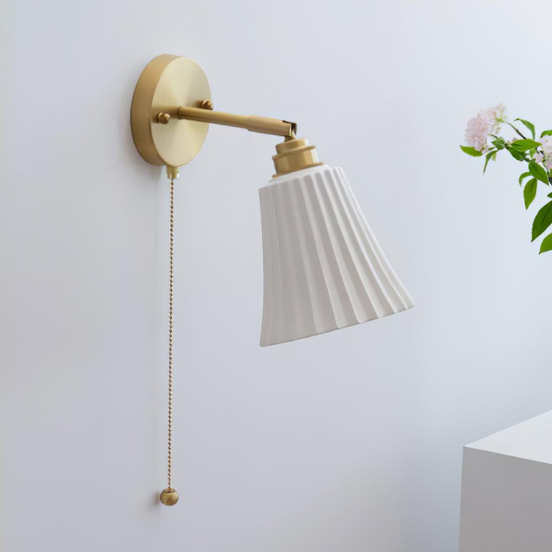 Aethole | Handgemaakte Keramische Vintage Messing Geprofileerde Wandlamp