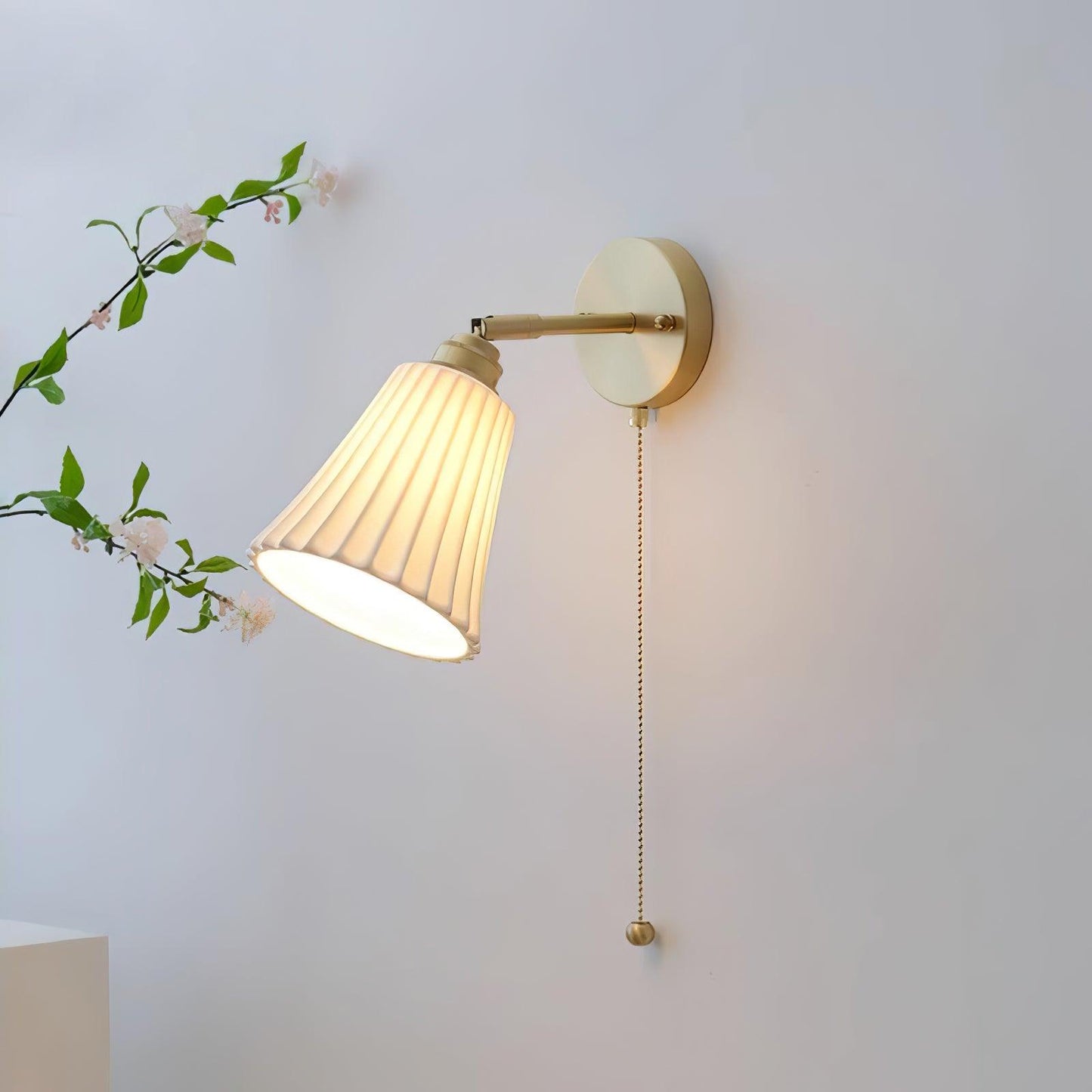 Aethole | Handgemaakte Keramische Vintage Messing Geprofileerde Wandlamp