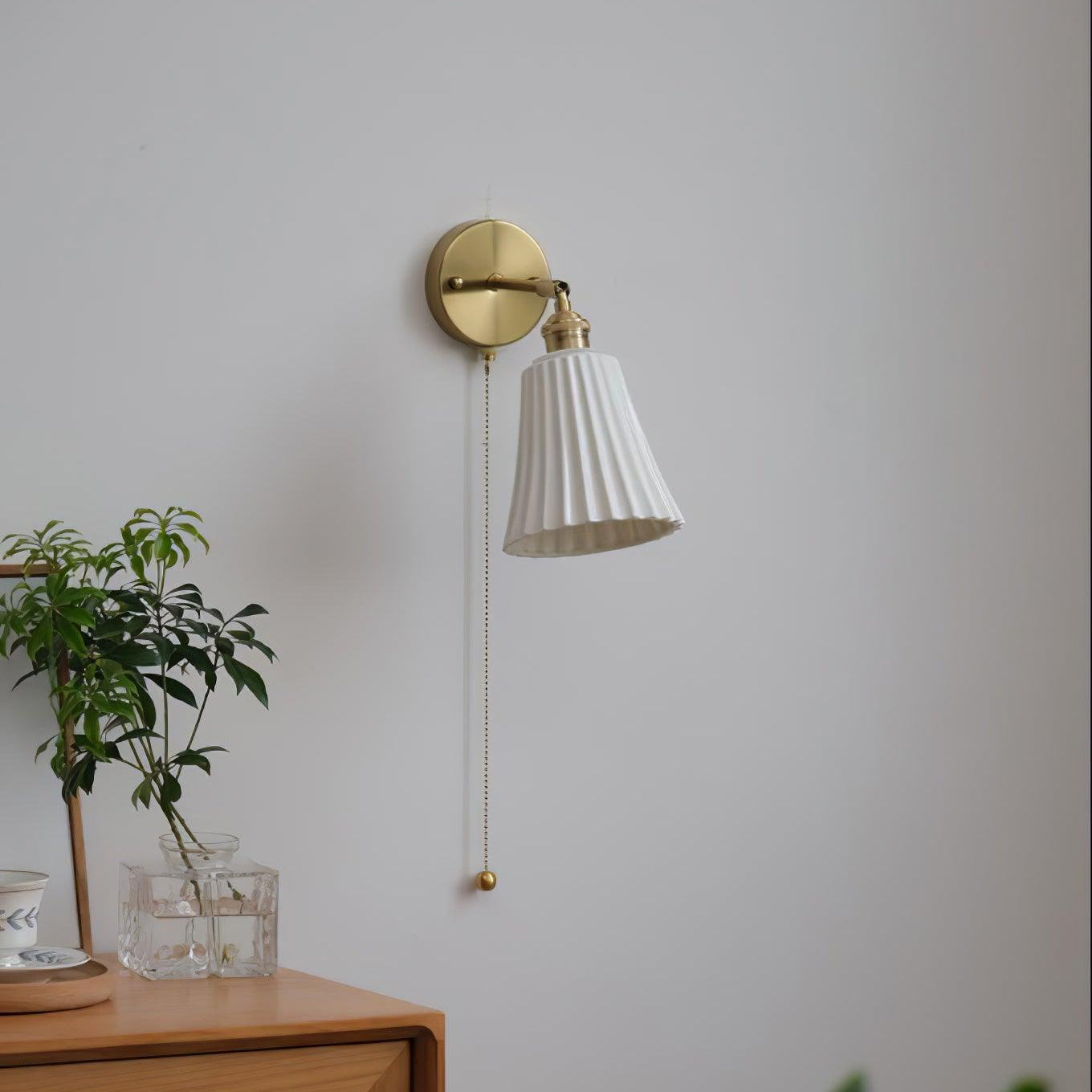 Aethole | Handgemaakte Keramische Vintage Messing Geprofileerde Wandlamp