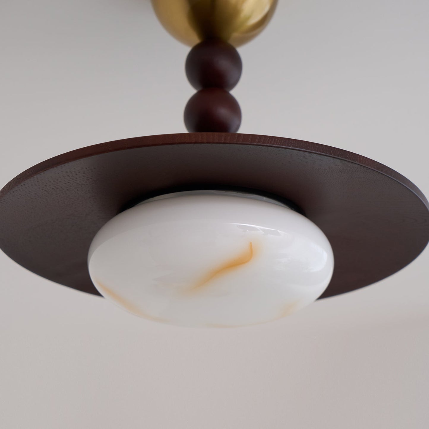 Midthos | Mid Century Houten Alabaster Koepel Inbouw Plafondlamp