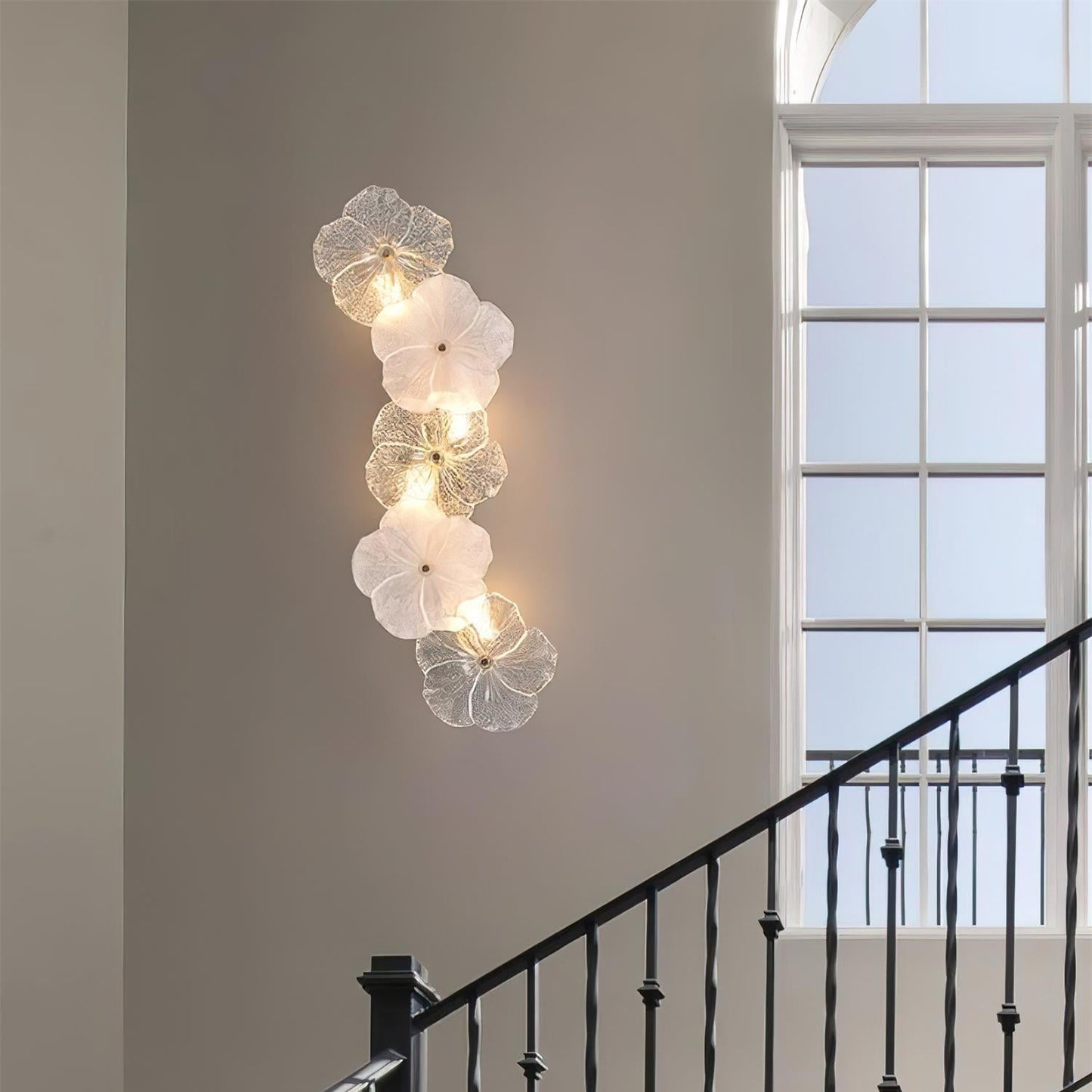Erislys | Botanische Bloem Sculpturale Glazen Bloemblaadjes Wandlamp