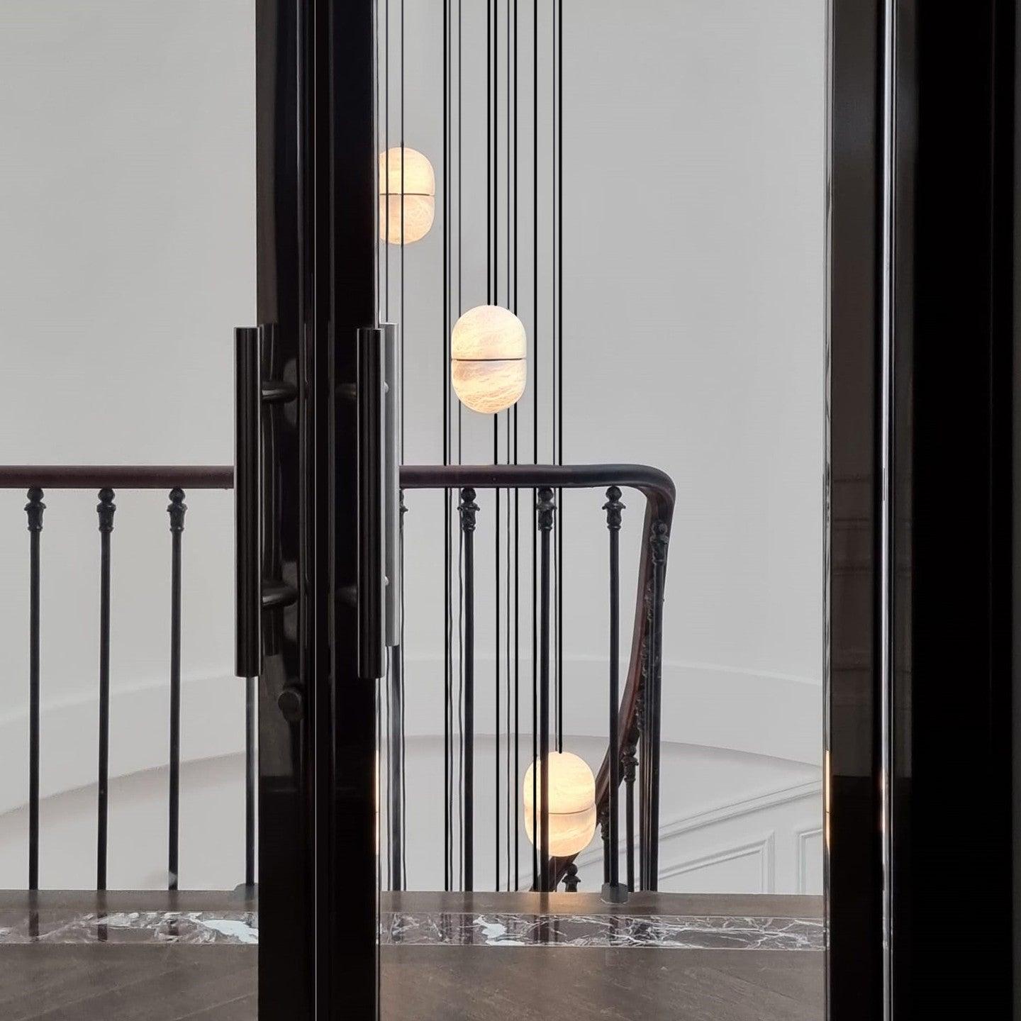 Caythos | Sculpturale Capsule Alabaster Steen Hanglamp