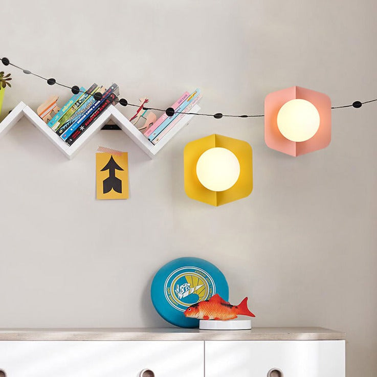 Veltryx | Minimalistische Matglazen Bol Moderne Metalen Wandlamp