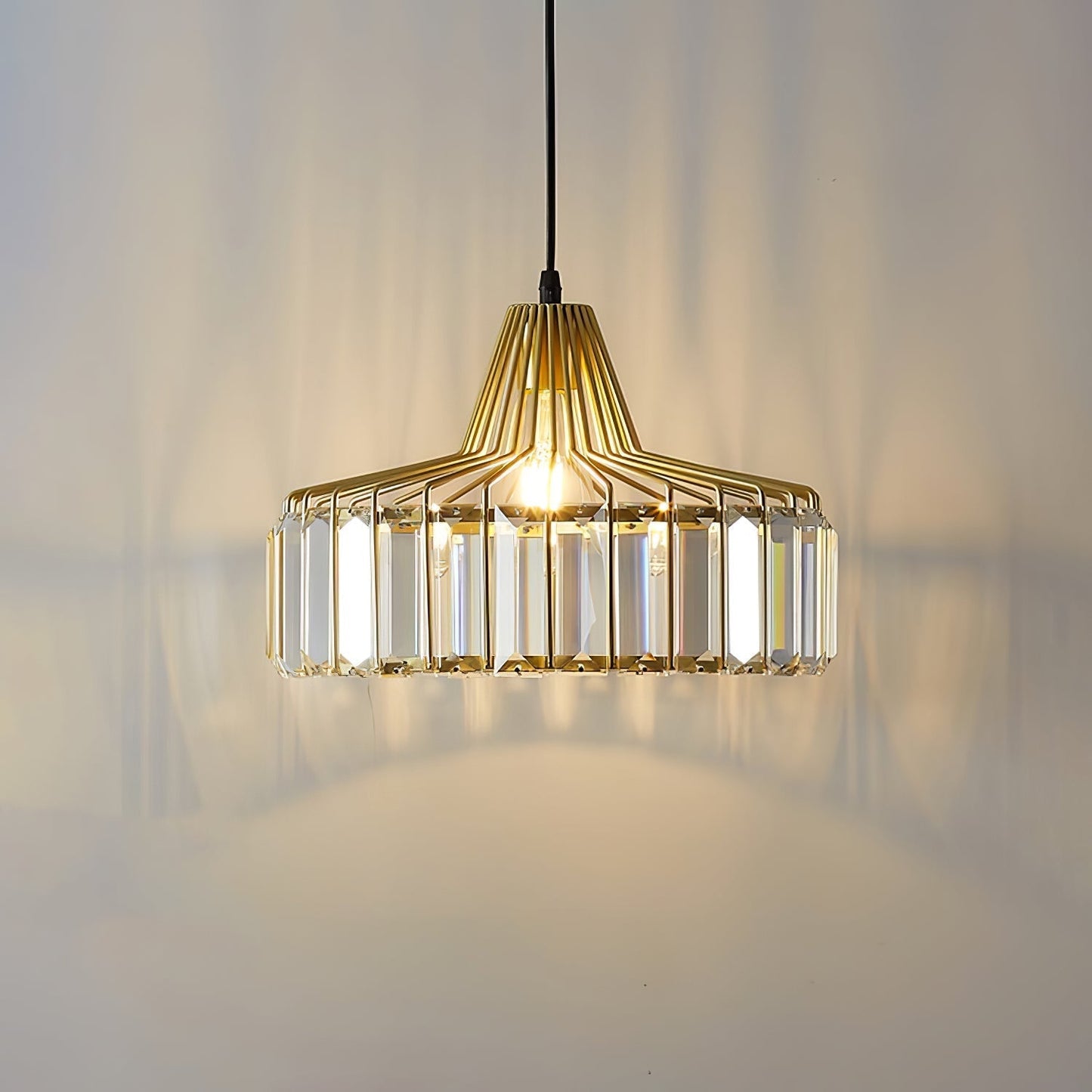 Obsidia | Strakke IJzeren Frame Kristallen Hanglamp