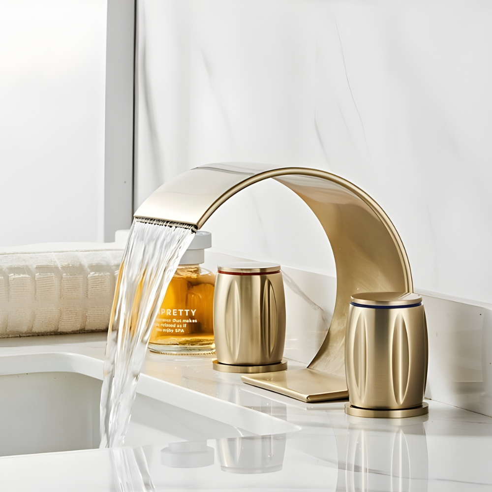 Saya | Wijdverspreide Waterval Badkamerkraan met Dubbele Draai Knoppen