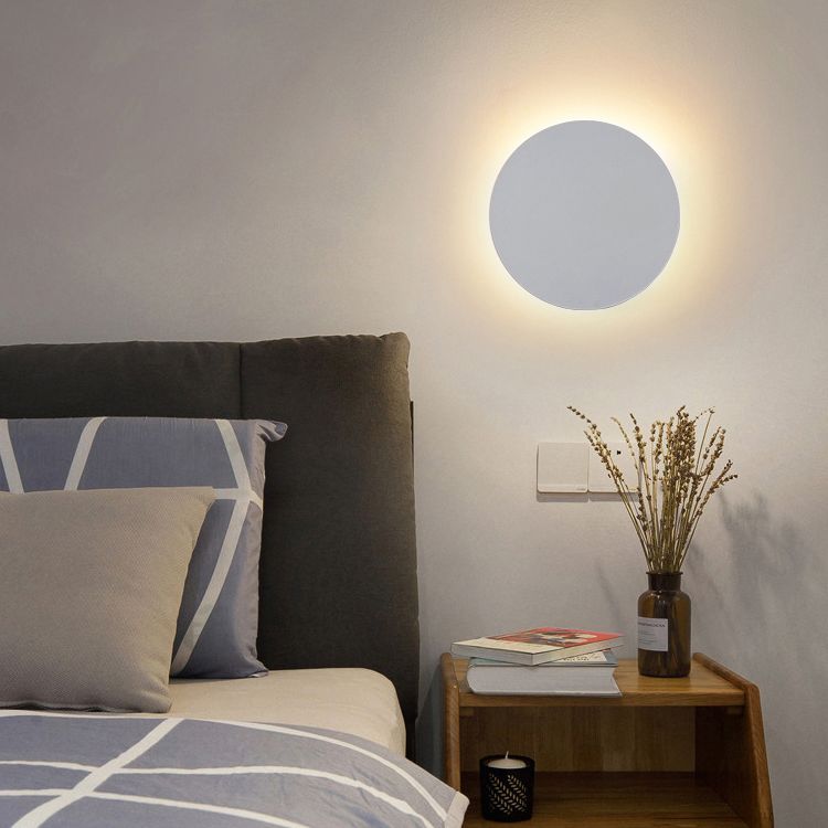 Valnor | Minimalistische Circulaire Silhouet Metalen Halo Wandlamp