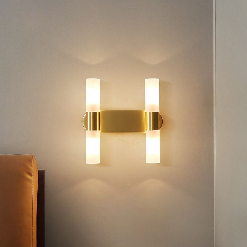 Aerisvold | Moderne Cilindrische Acryl en Metalen Wandlamp