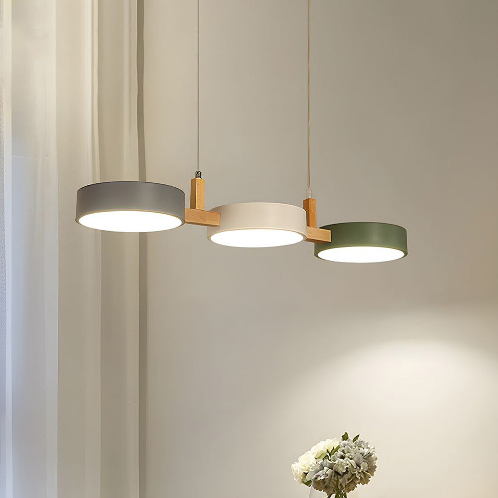 Norduca | Minimalistische Houten En Metalen Drievoudige Schaduw Hanglamp