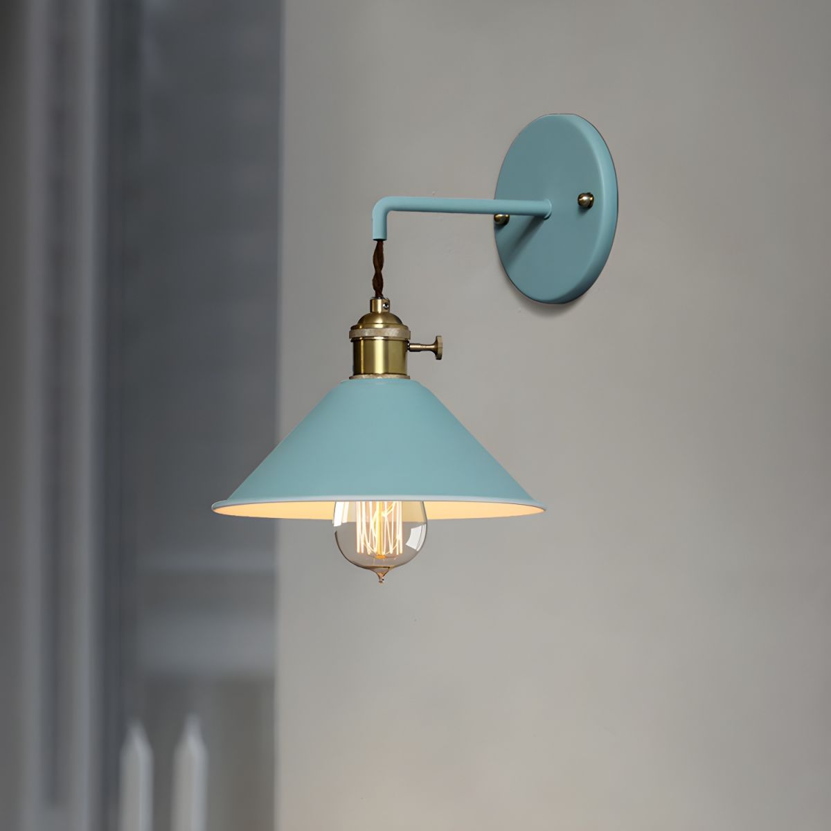 Velmory | Vintage Beschilderde Metalen Naar Beneden Gerichte Kap Moderne Wandlamp