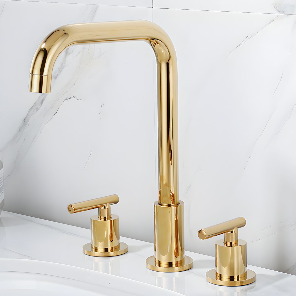 Sylvorne | Moderne Tubulaire Profiel Wijdverspreide Dubbele Hendel Badkamerkraan