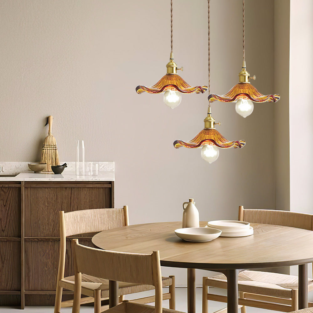 Floria | Elegante Hibiscus Bloemvormige Geprofileerde Glazen Hanglamp