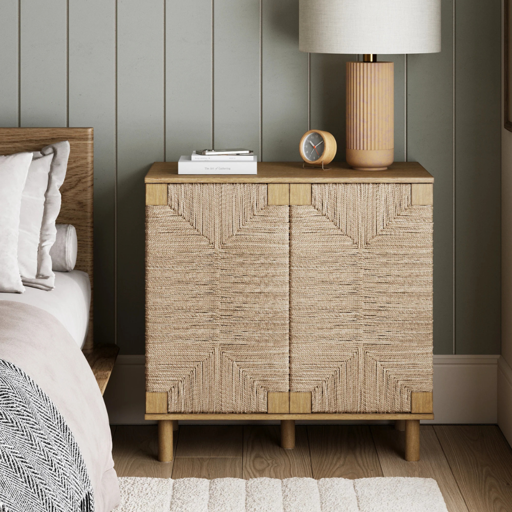 Kori | Twee Deur Houten Opbergkast Met Geweven Zeewierpanelen