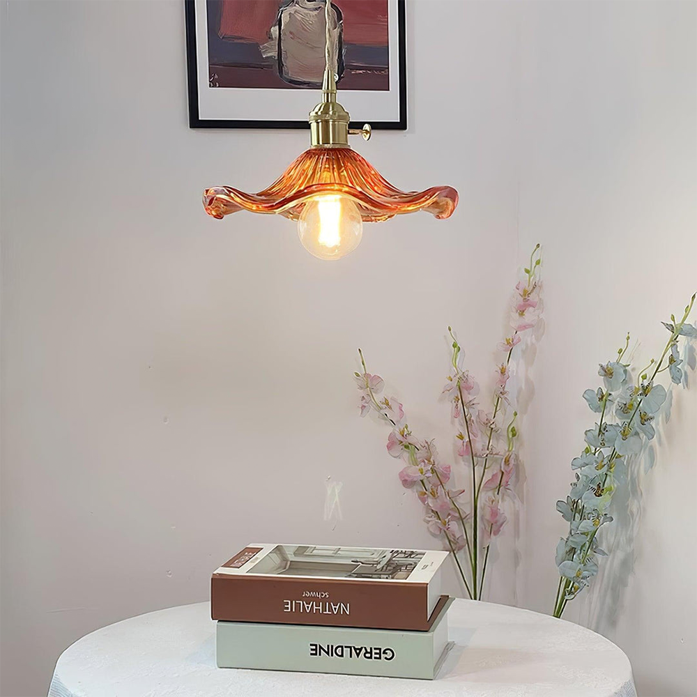Floria | Elegante Hibiscus Bloemvormige Geprofileerde Glazen Hanglamp