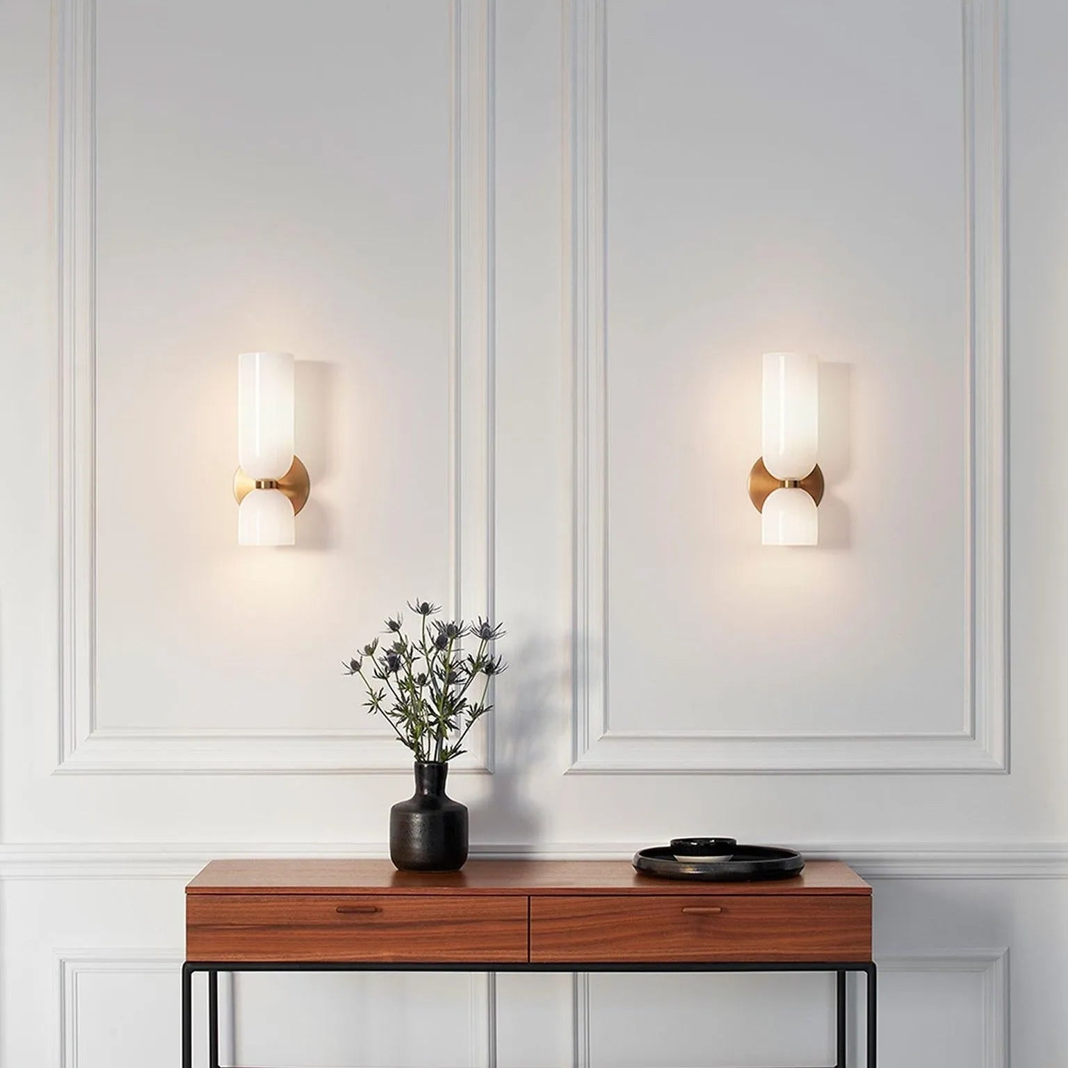 Vaelora | Cilindrische Geprofileerde Glazen Verticale Kolom Wandlamp