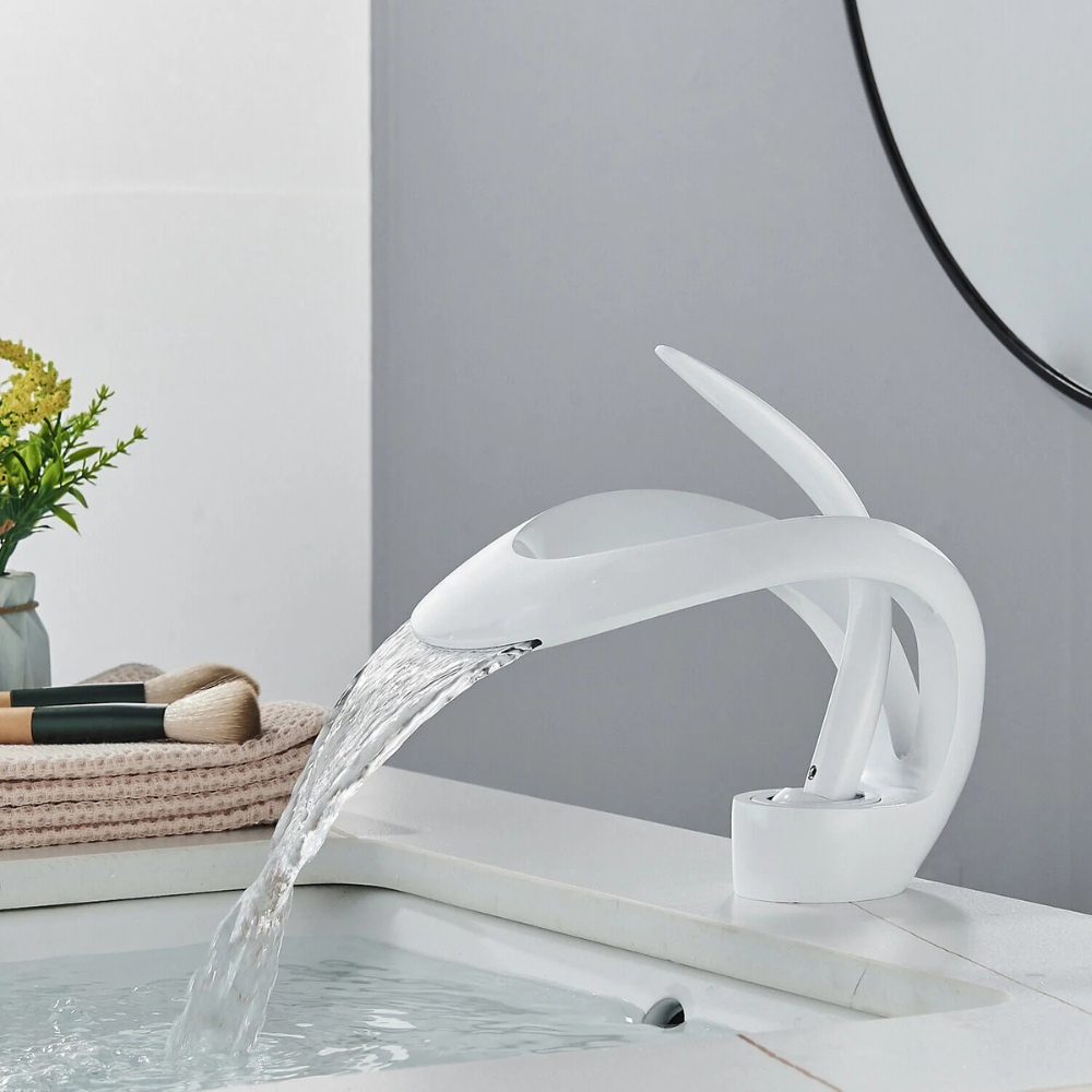 Elara | Artistieke Badkamer Wastafelmengkraan met Enkele Hendel