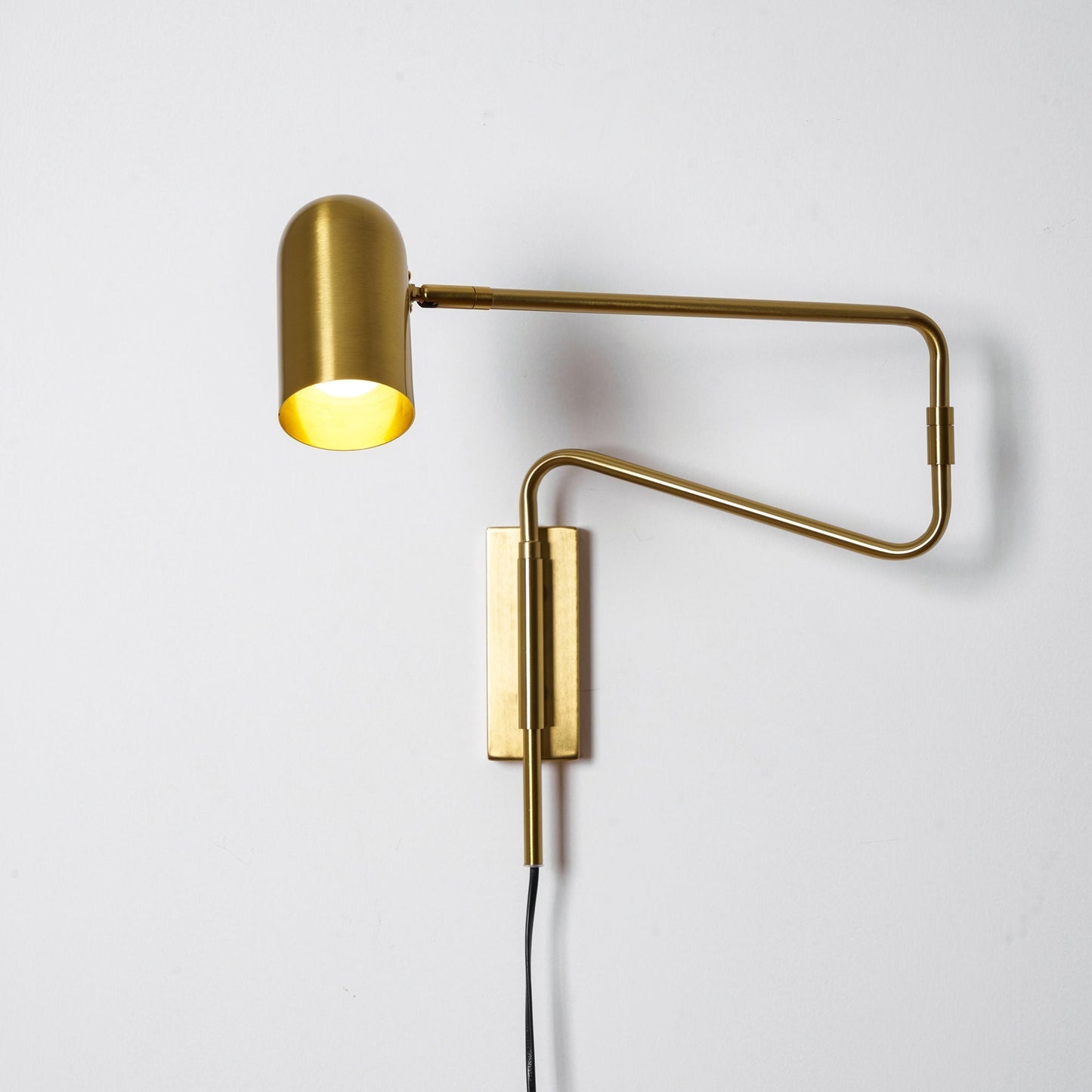 Kelsigore | Minimalistische draaibare scharnierarm geometrische functionele wandlamp