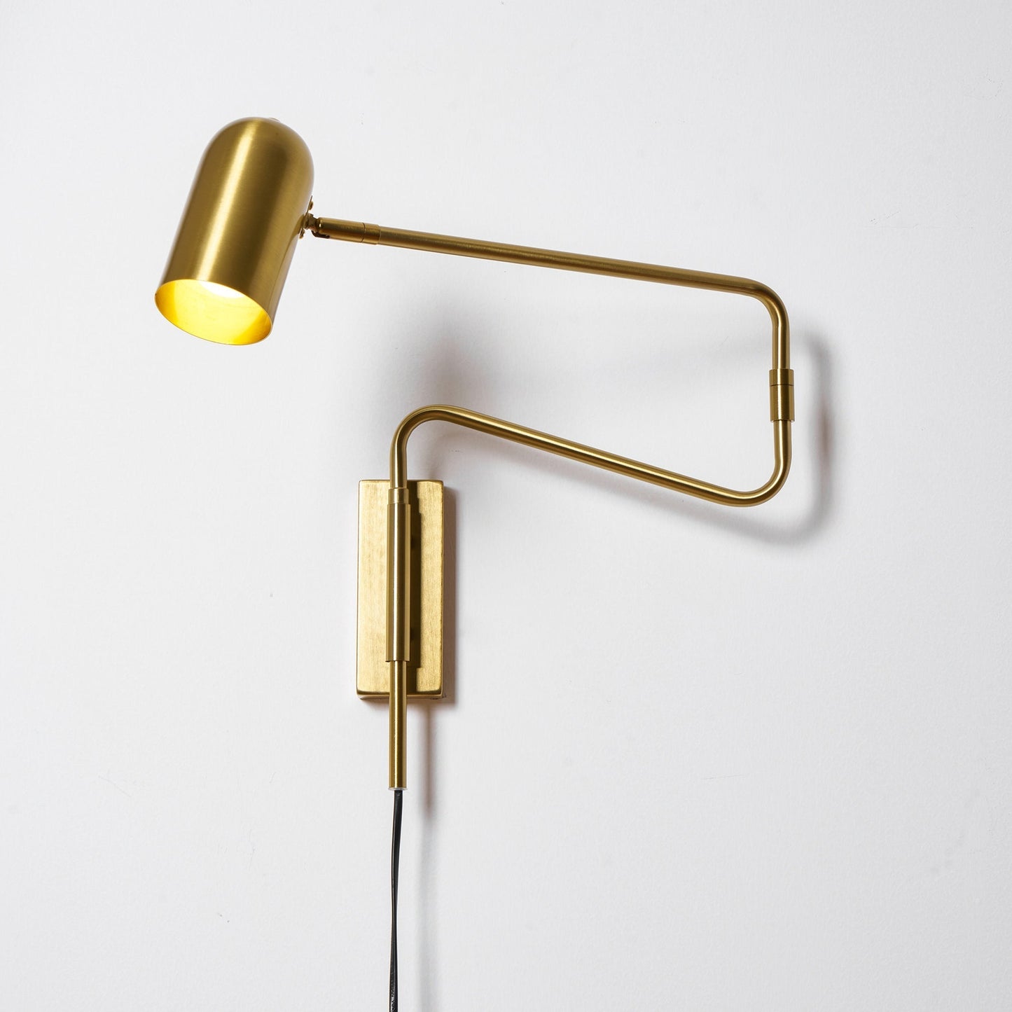 Kelsigore | Minimalistische draaibare scharnierarm geometrische functionele wandlamp