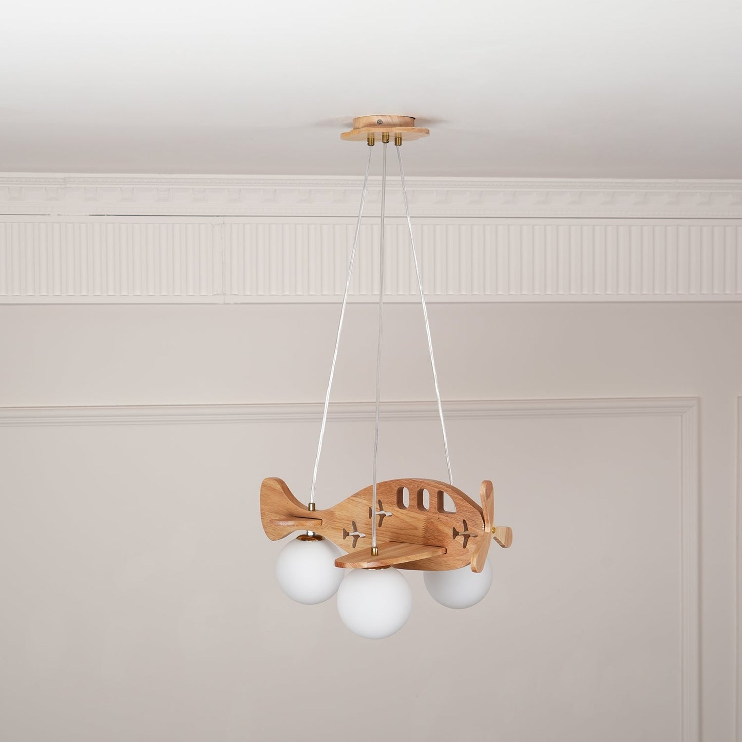 Tethelis | Vliegtuigvormige Houten Kunstzinnige Glas Globe Hanglamp