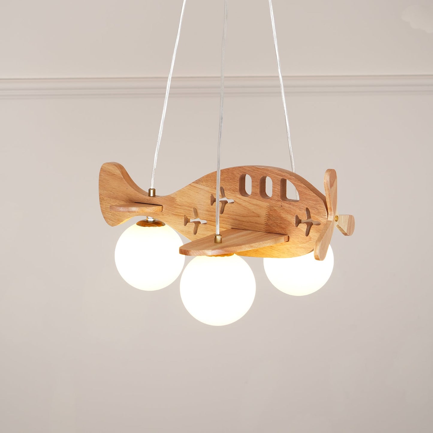 Tethelis | Vliegtuigvormige Houten Kunstzinnige Glas Globe Hanglamp
