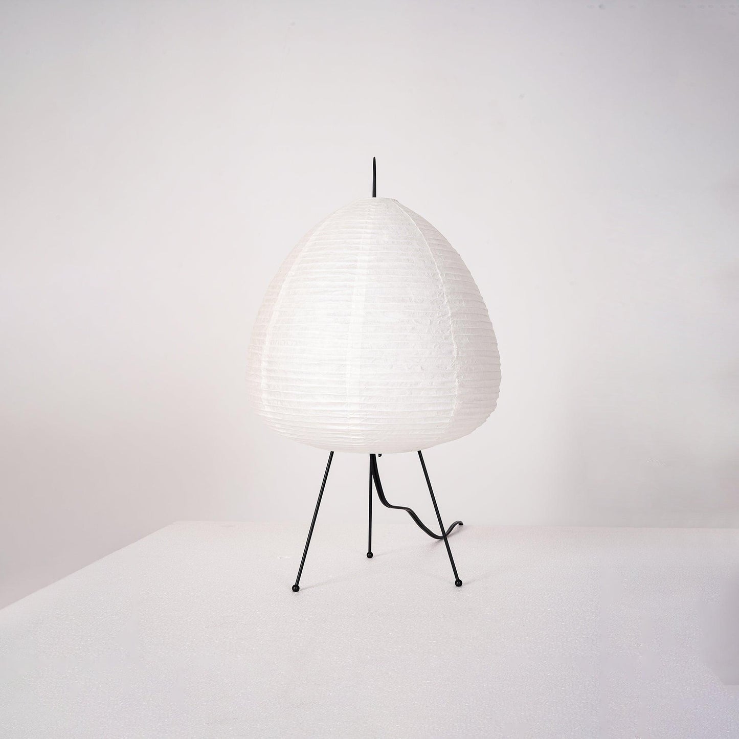 Kryntaleo | Japanse Geribbelde Bamboe Silhouet Oosterse Accent Tafellamp