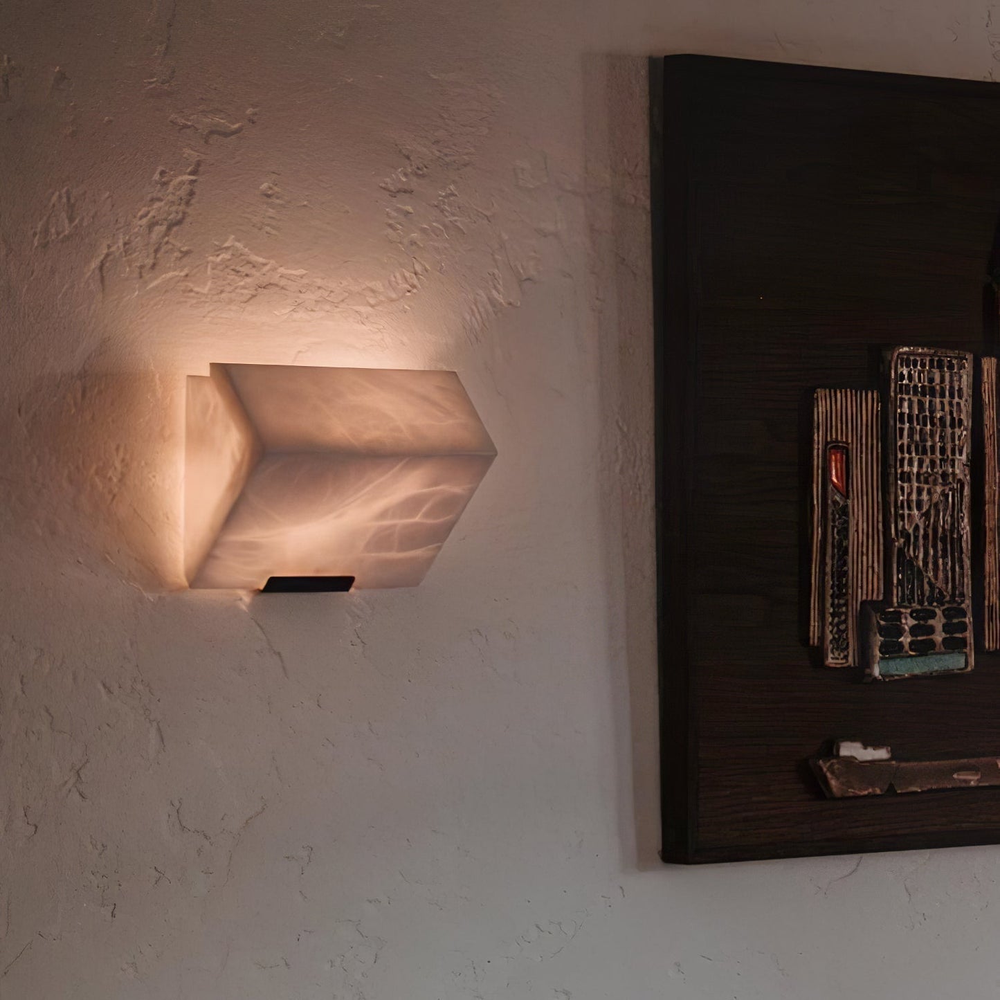 Luvidior | Architectonische Kolom Alabaster Steen Blokken Wandlamp