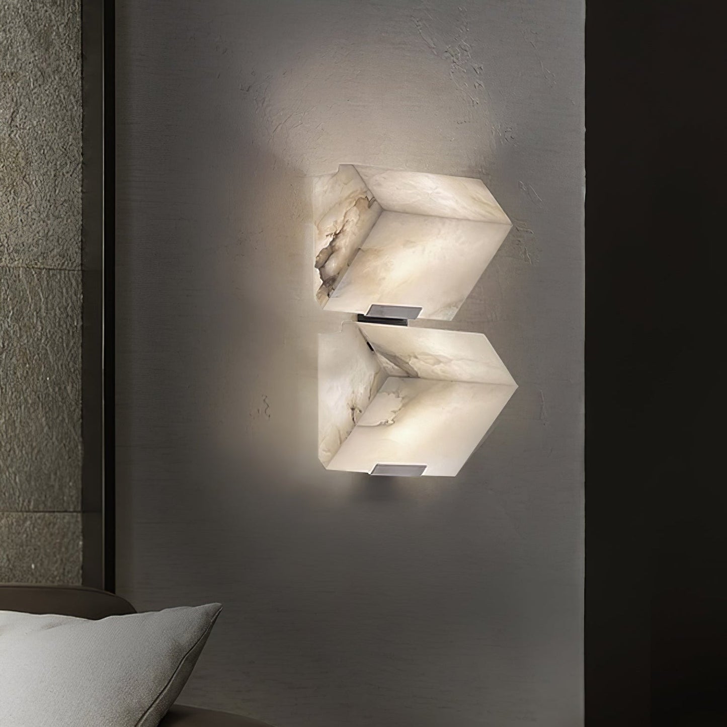 Luvidior | Architectonische Kolom Alabaster Steen Blokken Wandlamp