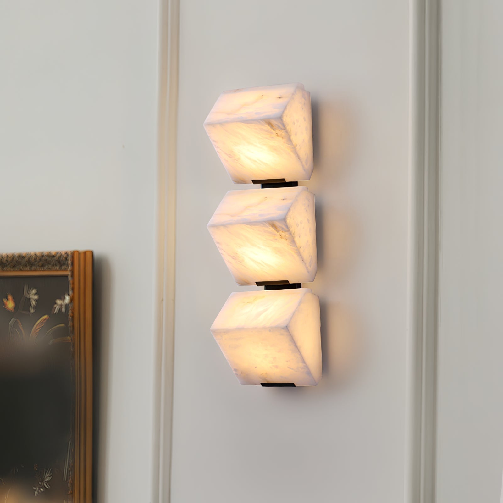 Luvidior | Architectonische Kolom Alabaster Steen Blokken Wandlamp
