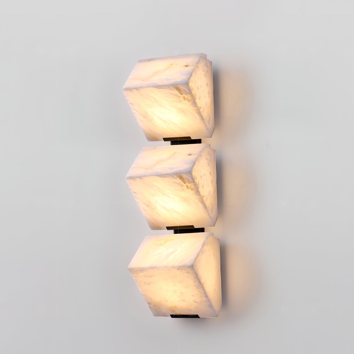 Luvidior | Architectonische Kolom Alabaster Steen Blokken Wandlamp