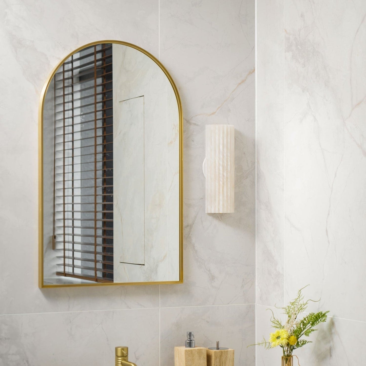 Orcari | Elegante Rechthoekige Alabaster Steen Wandlamp