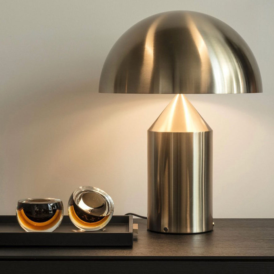 Zonthara | Avant-Garde Geometrische Sculpturale Silhouet Metalen Tafellamp