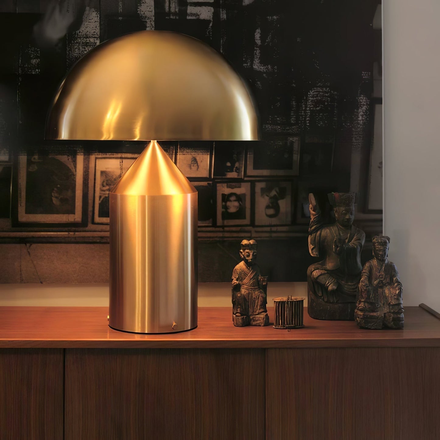 Zonthara | Avant-Garde Geometrische Sculpturale Silhouet Metalen Tafellamp