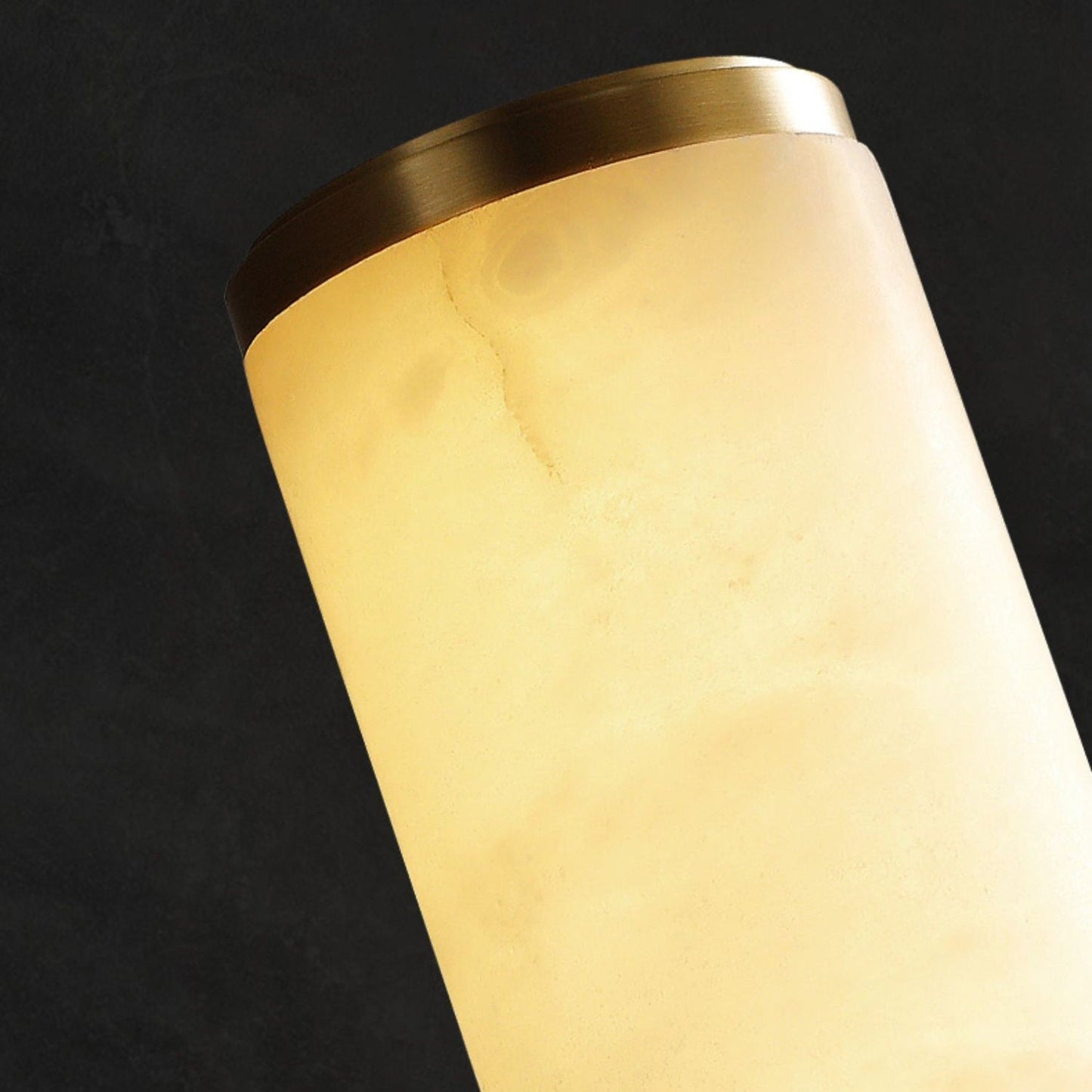 Aristhos | Minimalistische Lineaire Alabaster en Messing Wandlamp
