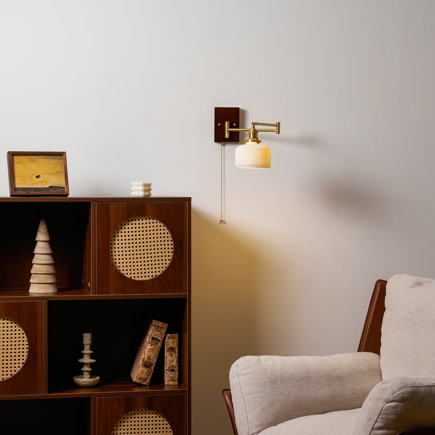Kalythos | Moderne gesculpteerde hoekige keramische wandlamp