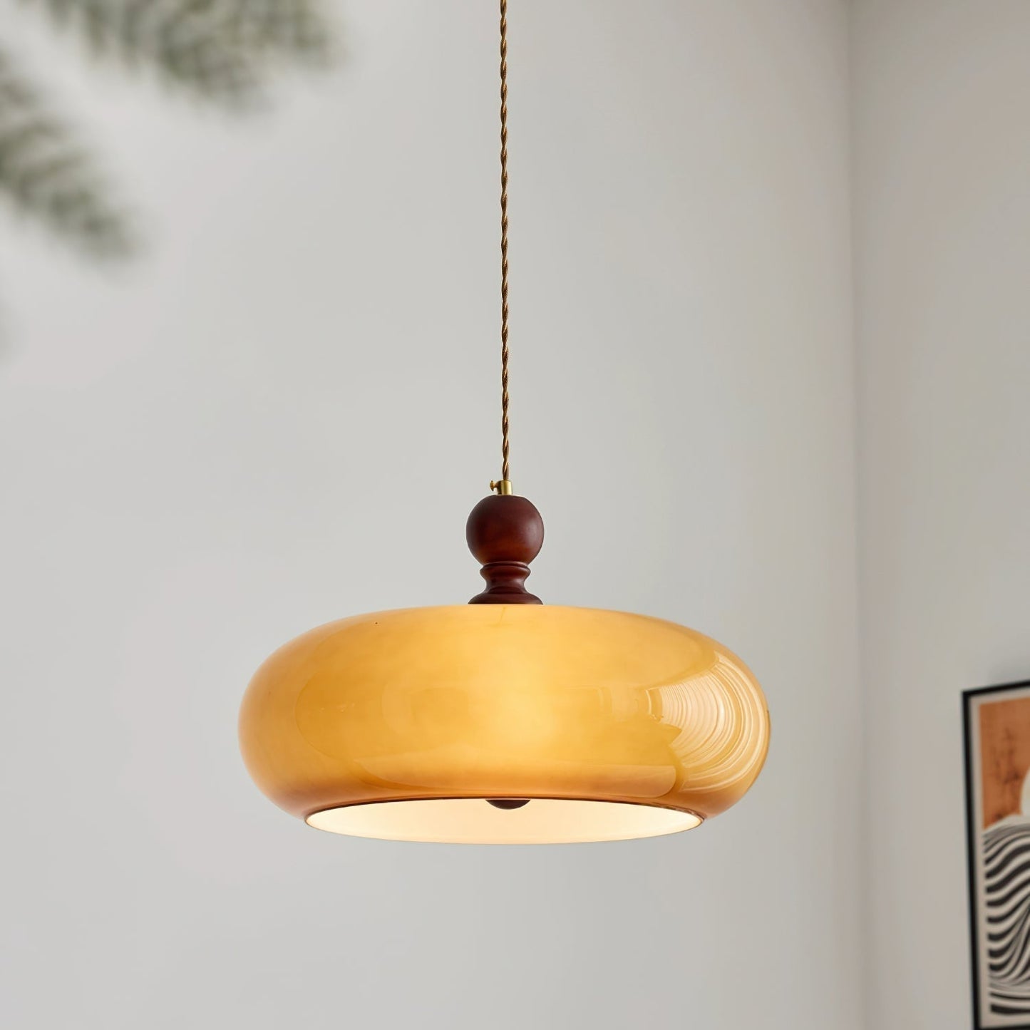 Valnord | Noordse Gebogen Amber Glazen Hanglamp