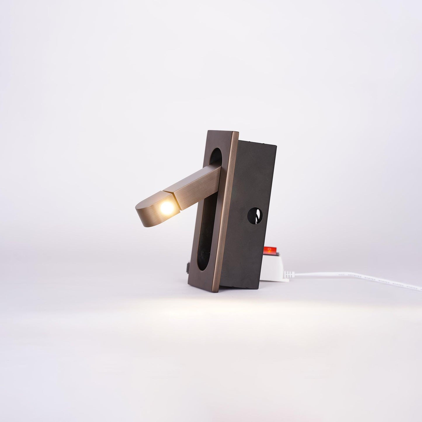 Solveinda | Lineaire Pop-Out Verstelbare Bedlees Wandlamp