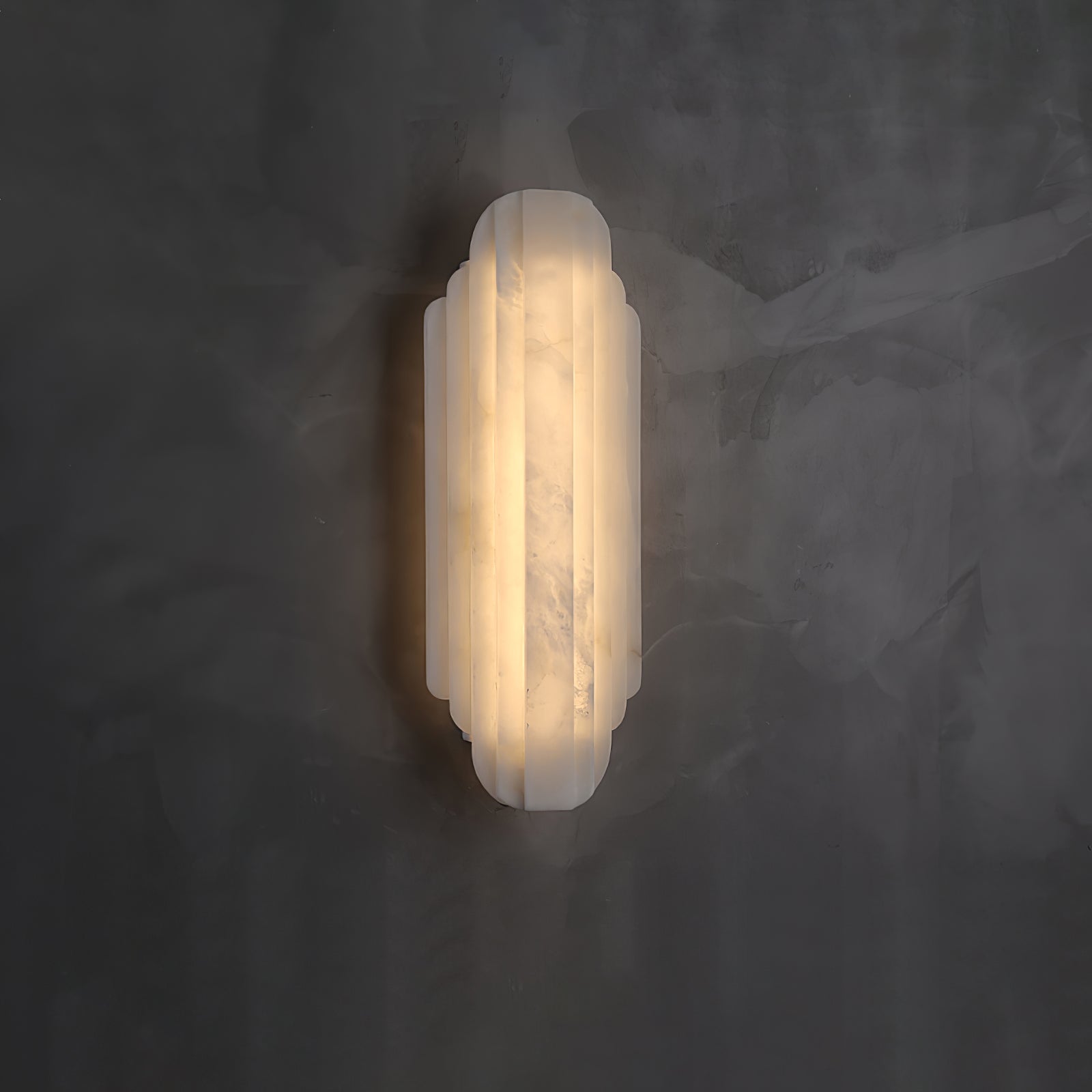 Aethelard | Art Deco Alabaster Pilaar Architectonische Wandlamp