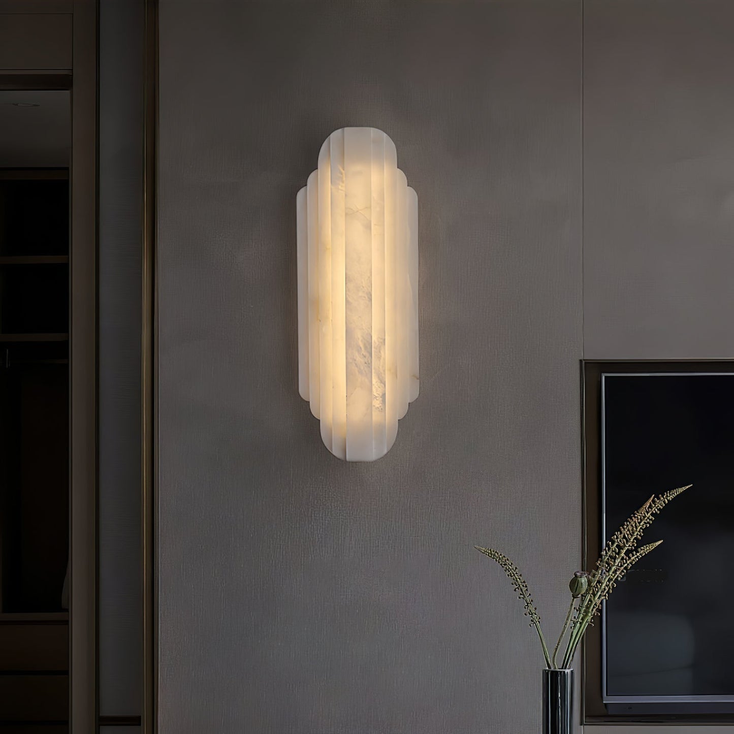 Aethelard | Art Deco Alabaster Pilaar Architectonische Wandlamp